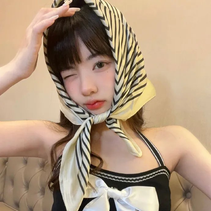 然后，她找到了我
